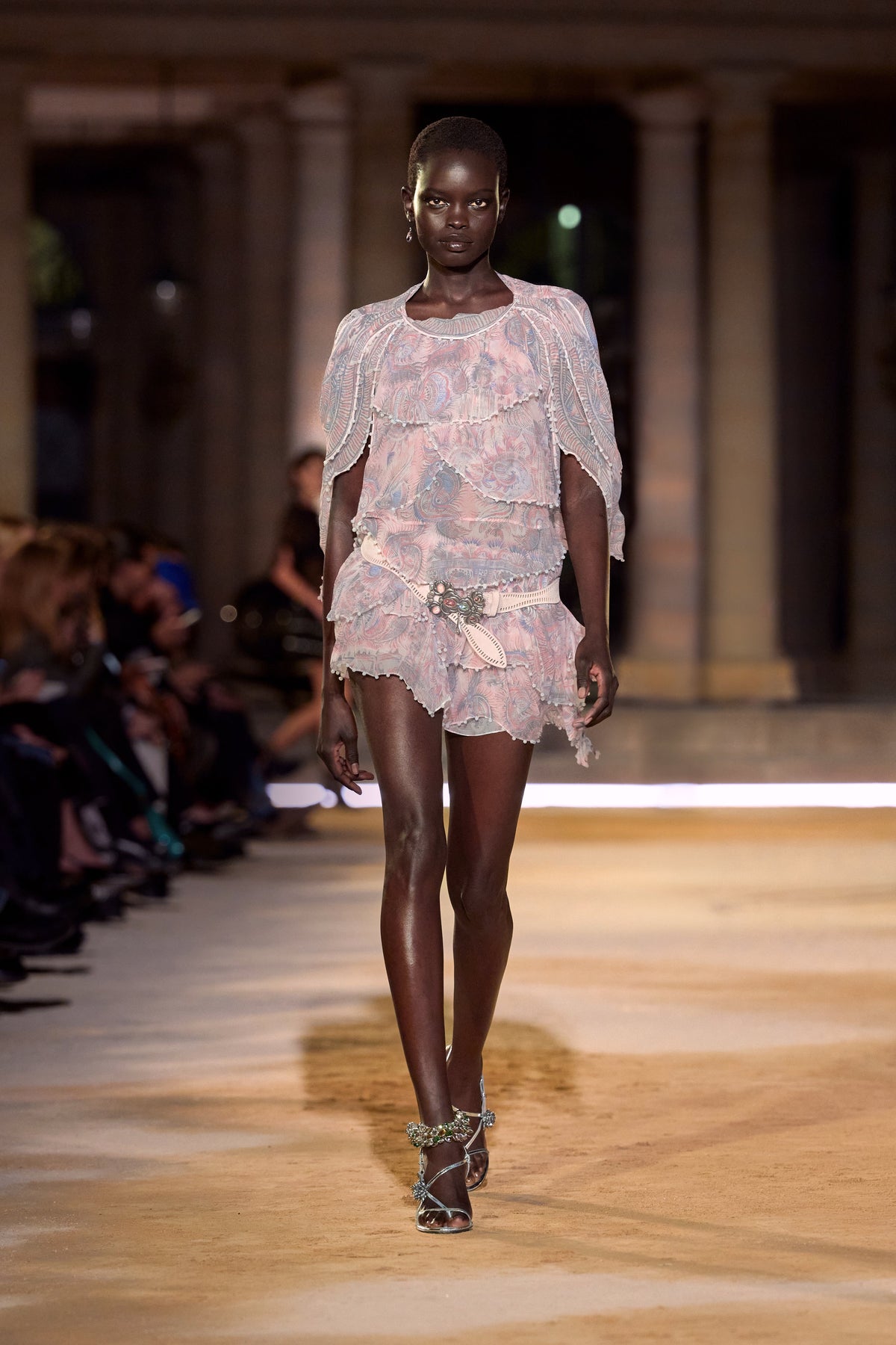 Look 30 [S27]